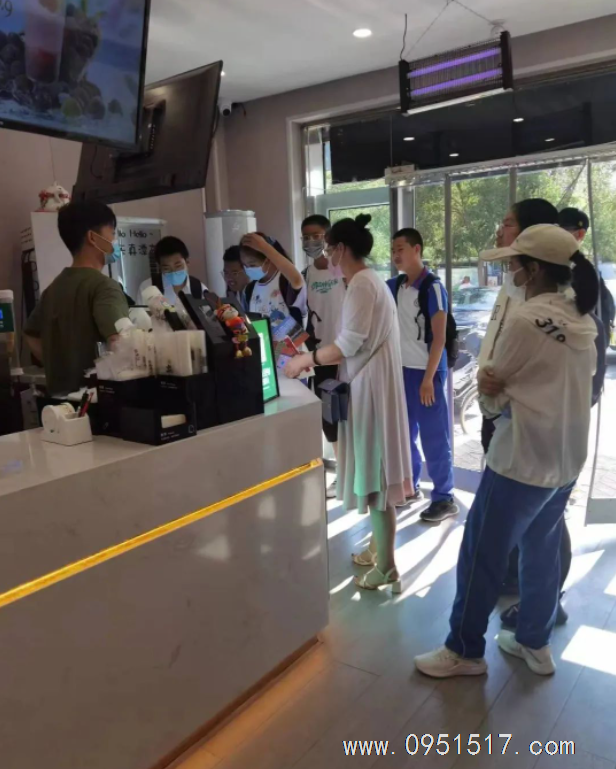 六中对面加盟饮品店转让