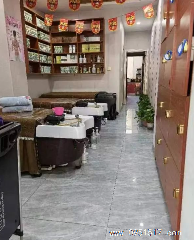 悦海新天地旁头疗染发店忍痛转让