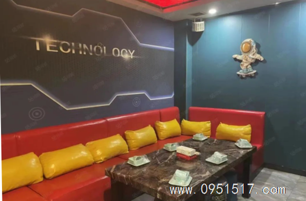 金凤区满城金街精装修烧烤店转让（暗转）